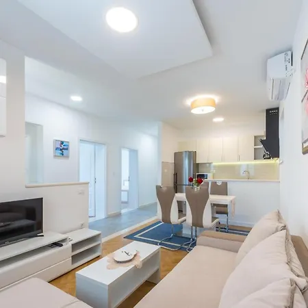 Lucija - Two Bedroom With Balcony And Sea View Dubrovnik