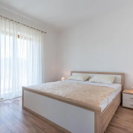 Apartman Lucija - Two Bedroom With Balcony And Sea View